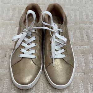 LIKE NEW!  Worn once!  Naturalizer Women's Gold Neela Lace Up Sneaker
